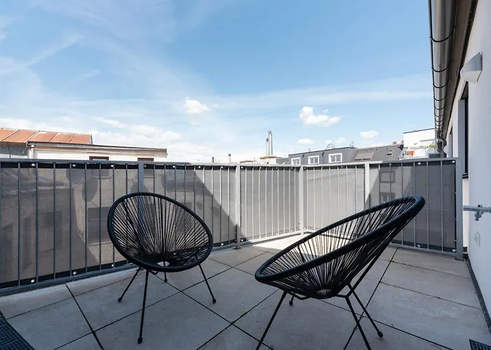 Stylisches In Zentraler Gruenruhelage Mit Garagenplatz Апартаменти *
