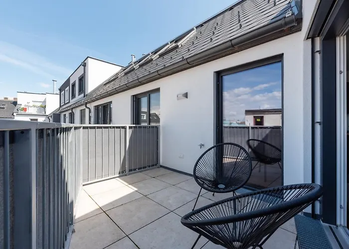Апартаменти Stylisches In Zentraler Gruenruhelage Mit Garagenplatz